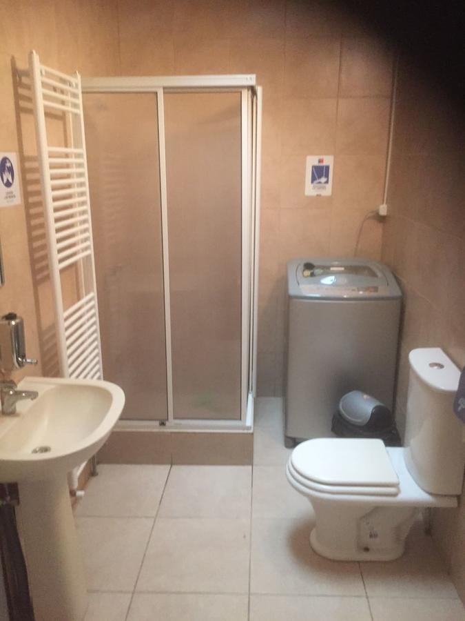 Hostel Sierra Baguales ปวยร์โตนาตาเลส ภายนอก รูปภาพ